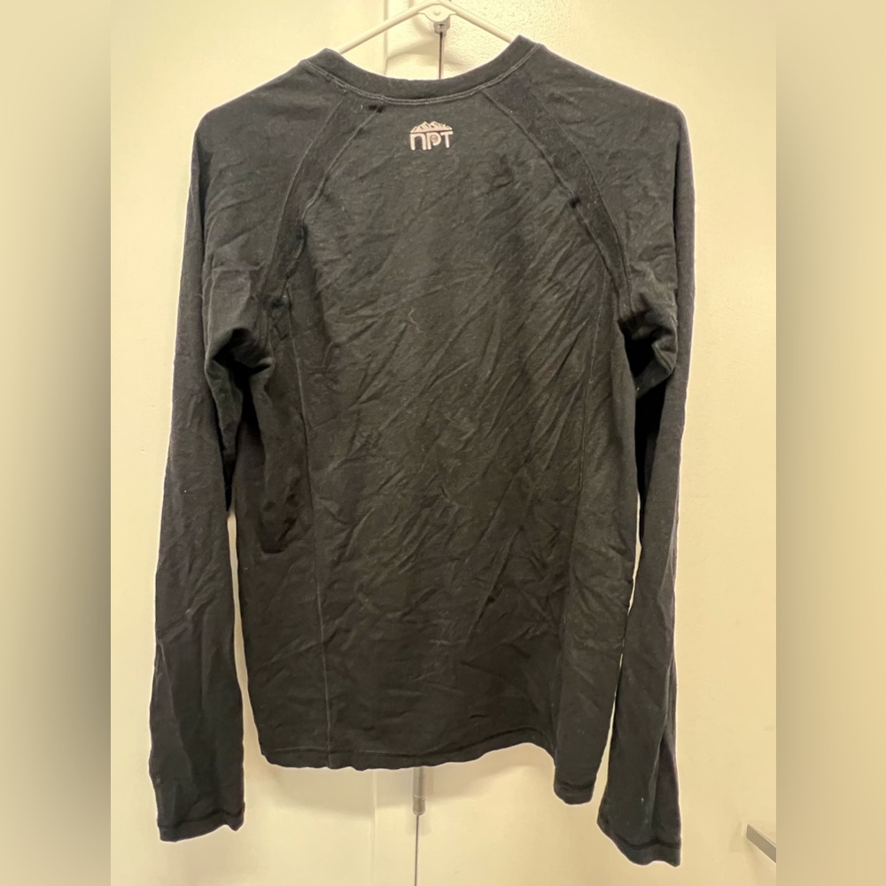 Gramicci technical long sleeve. Size M